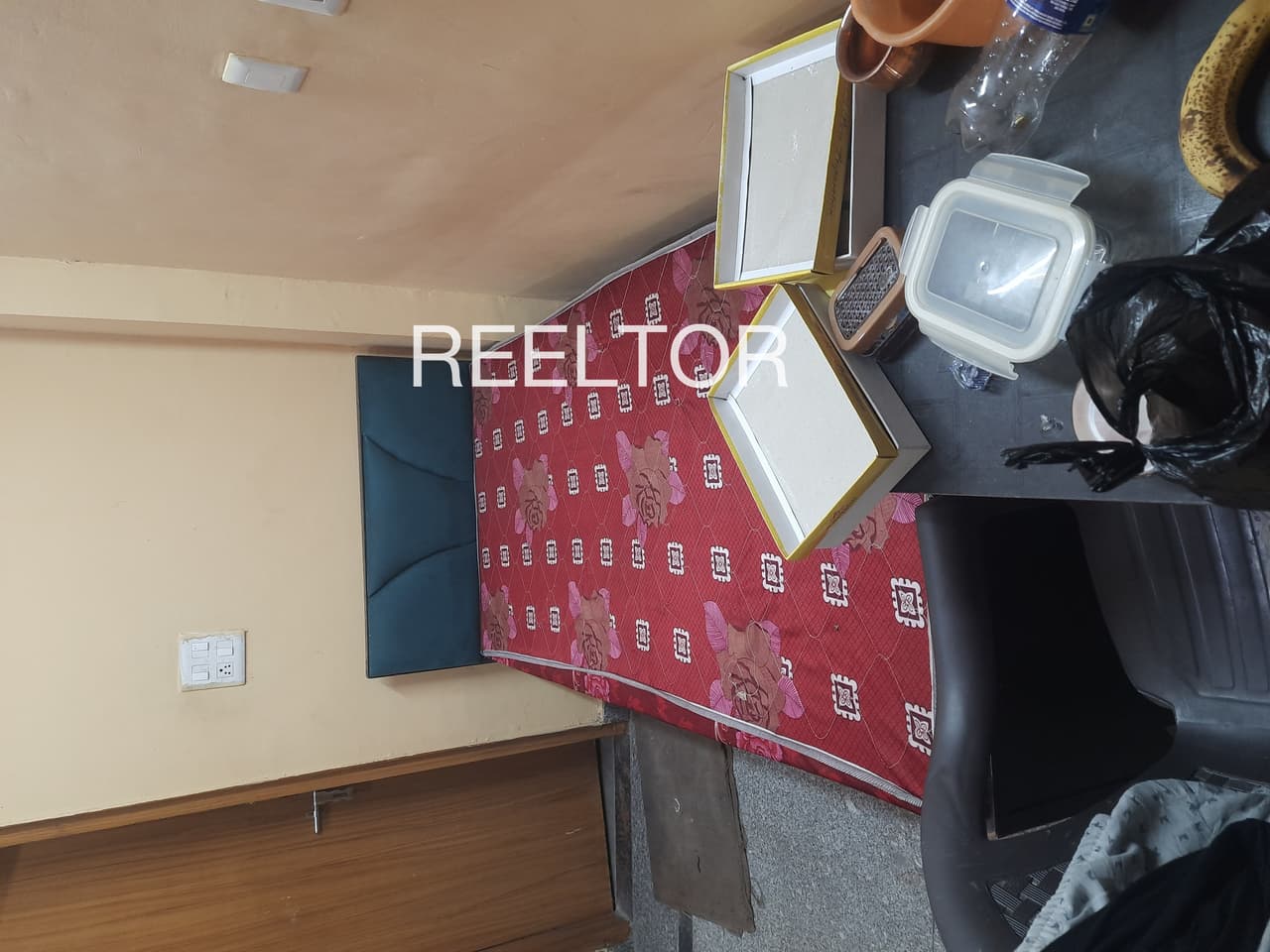 Pg For Sale In Pazhavanthangal Alandur