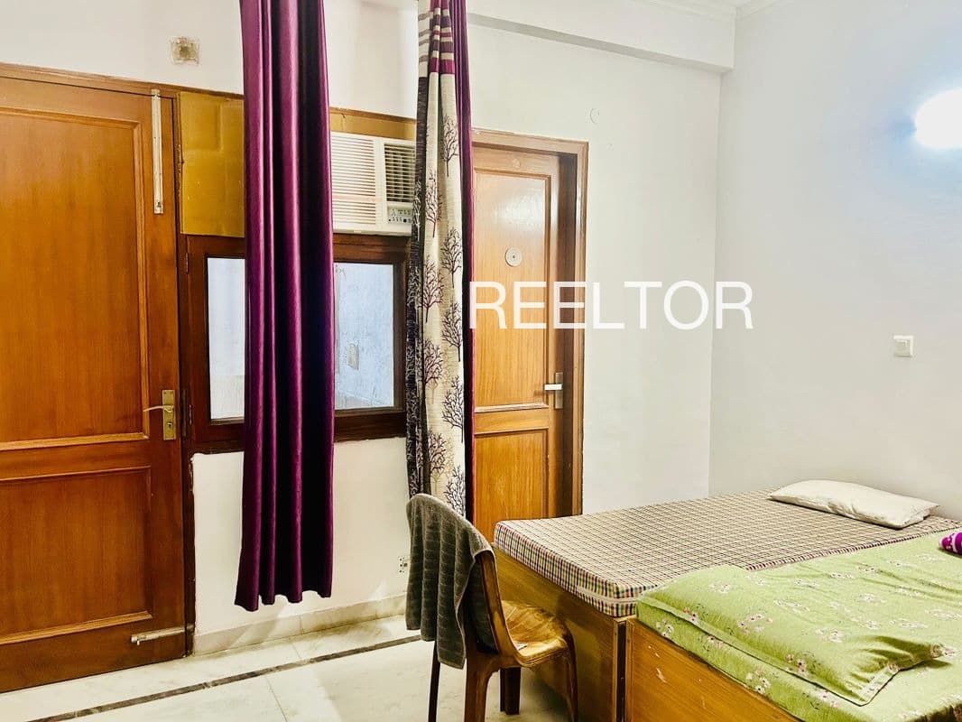 Pg For Sale In Dudhai Lalitpur