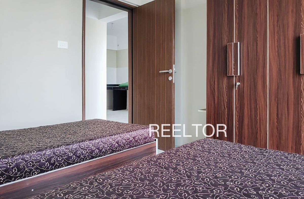 Pg For Sale In Sirshi Hangarga Nilanga