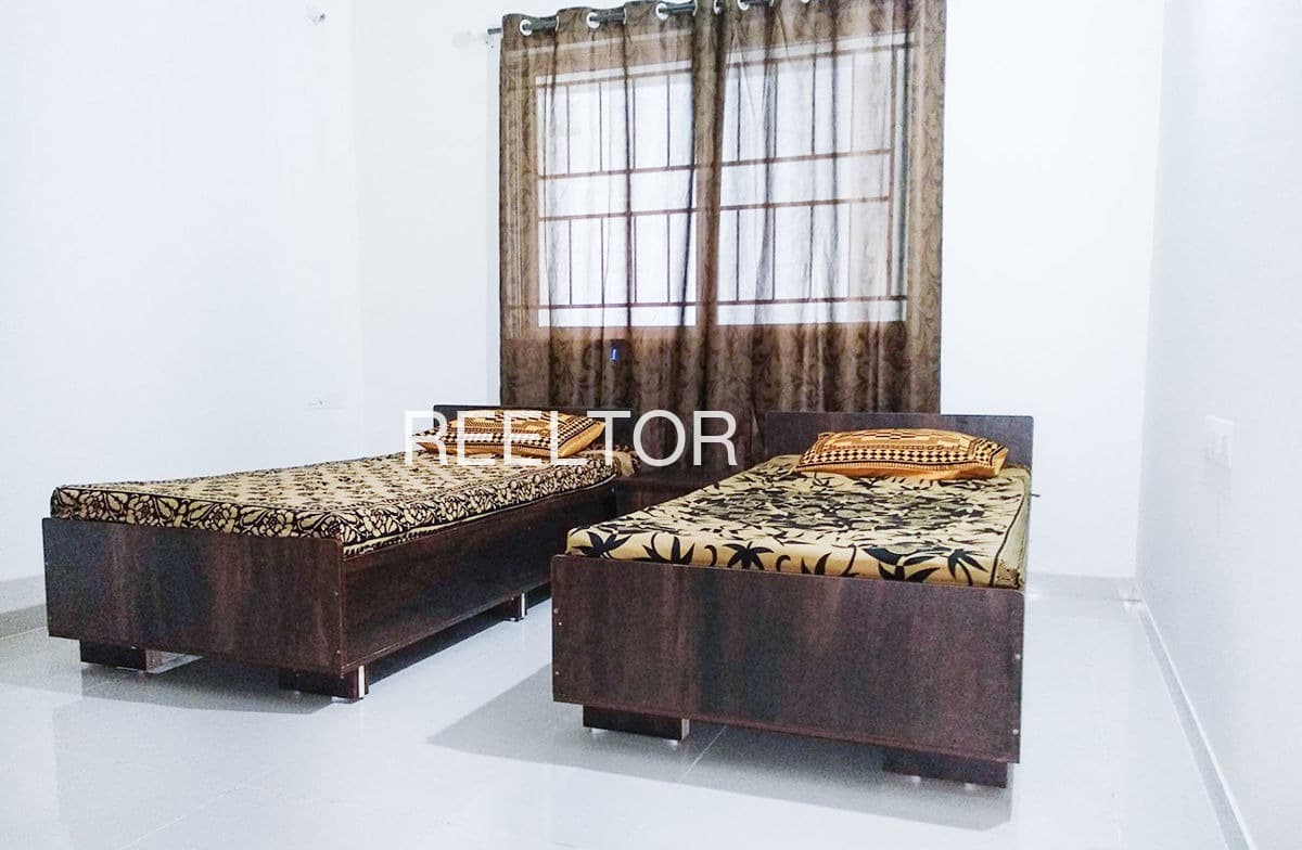 Pg For Sale In Kherajamunia Maakdon