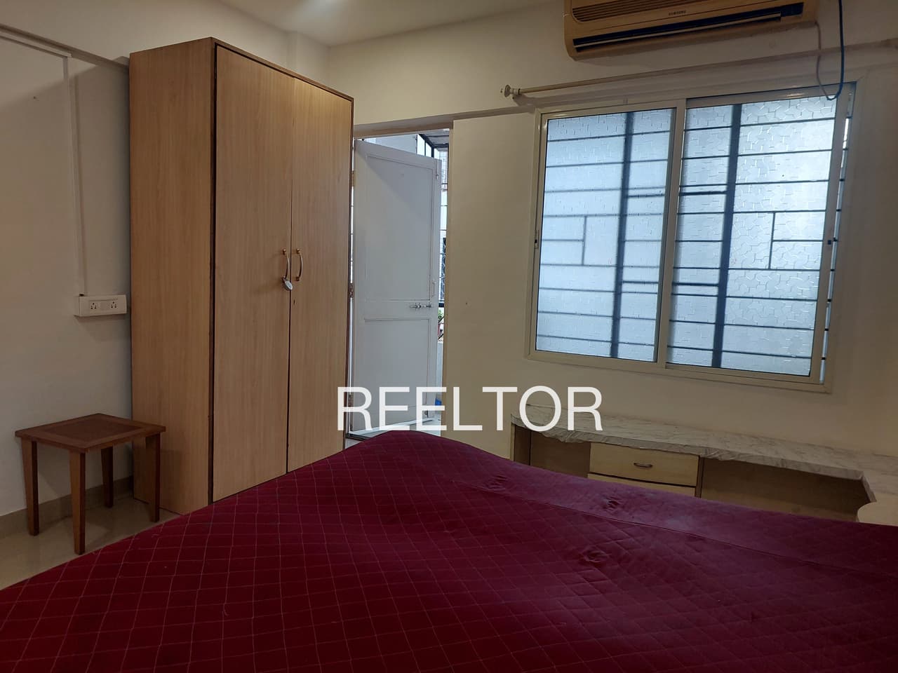 Pg For Sale In Kadarban Seoni