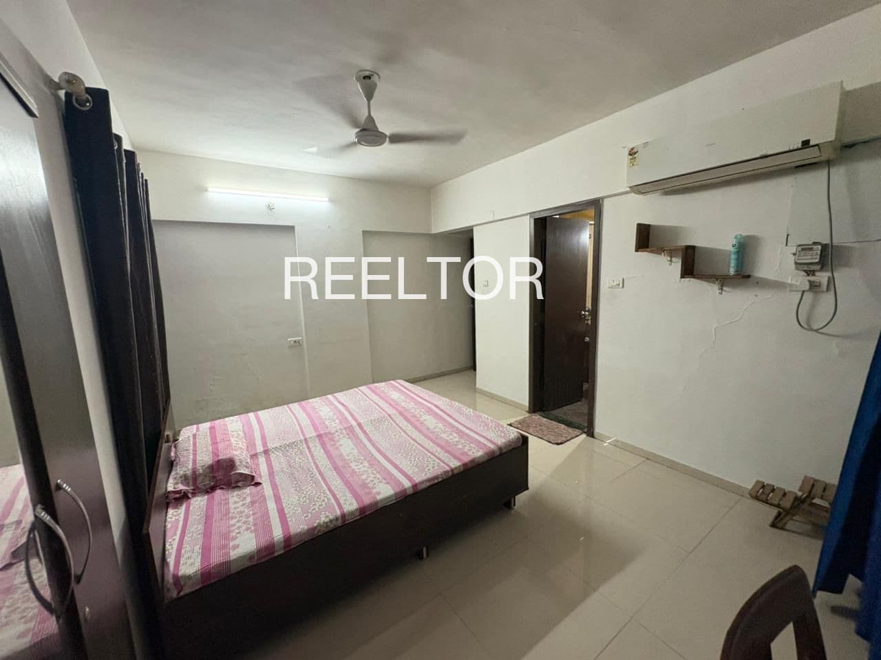 Pg For Sale In Kinavallur Palakkad