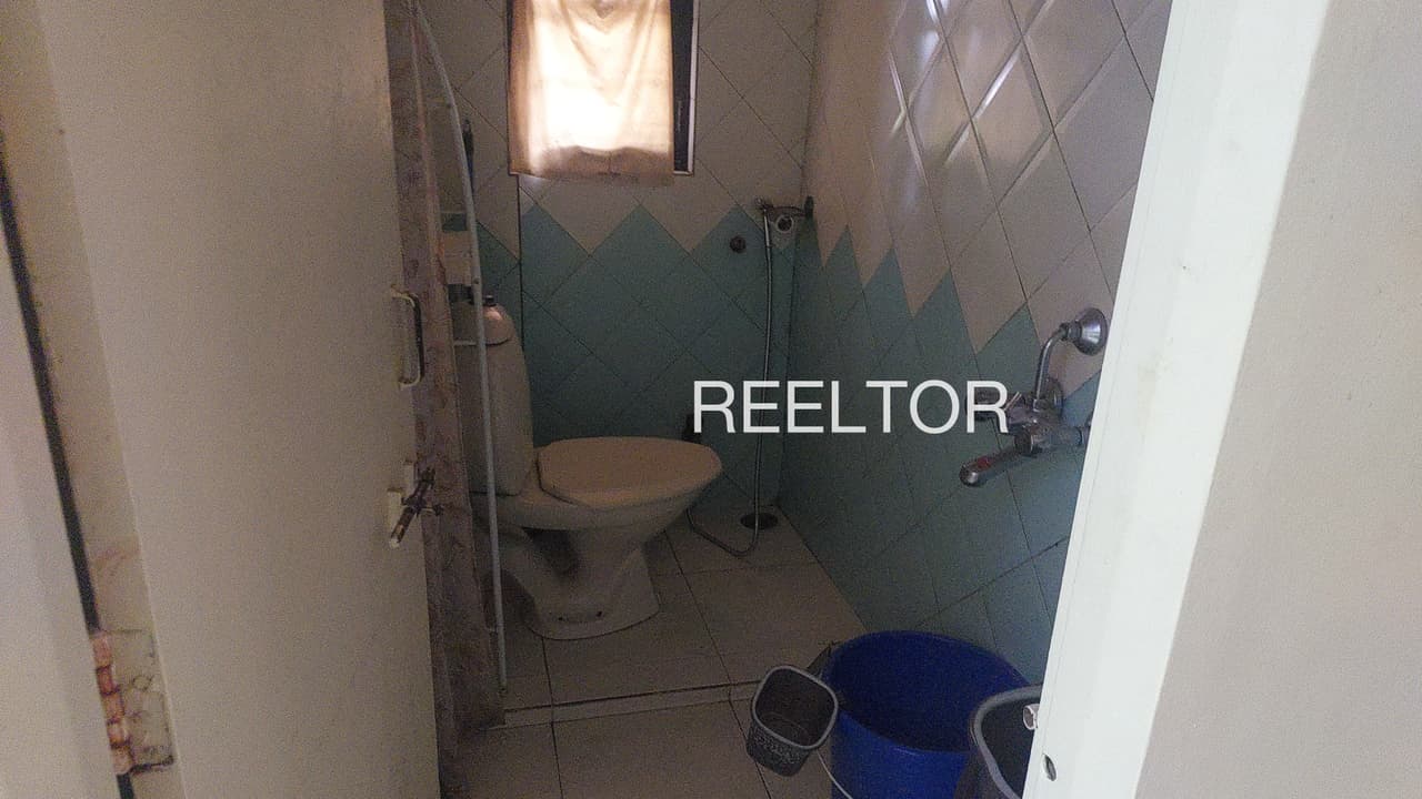 Pg For Sale In Danau Kalan Bassi