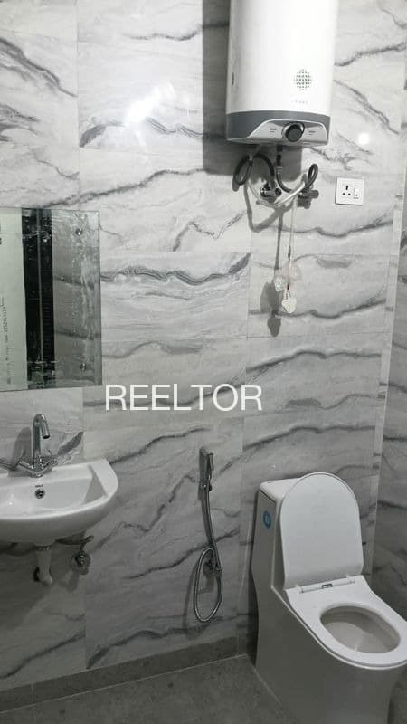 Pg For Sale In Matrun Baijnath