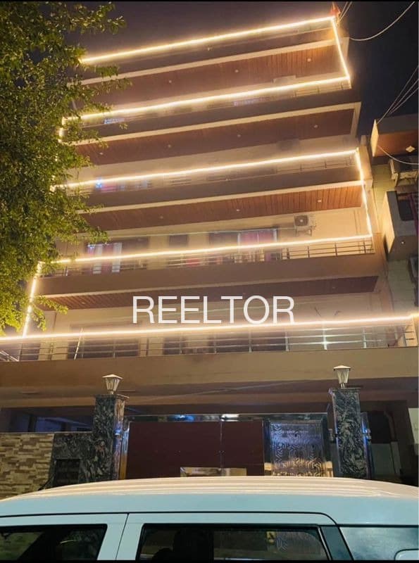 Pg For Sale In Majhiat Arki