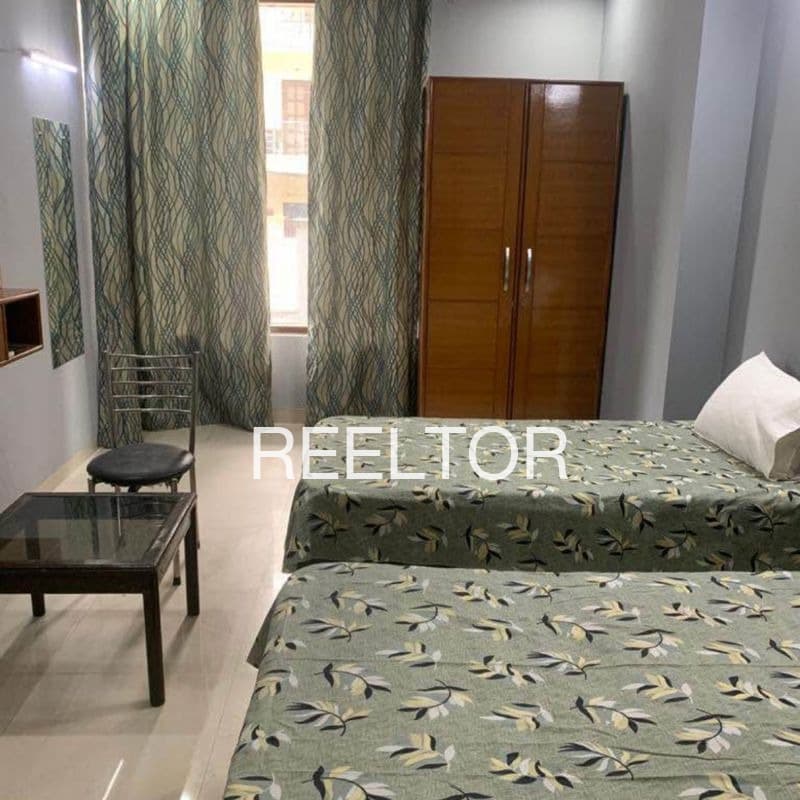 Pg For Sale In Beeharpurwa Majhgawan