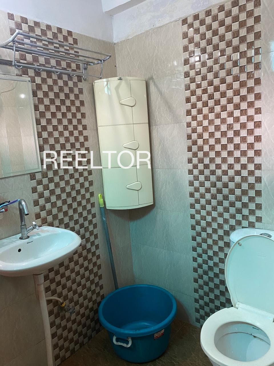 Pg For Sale In Bhosga Akkalkot