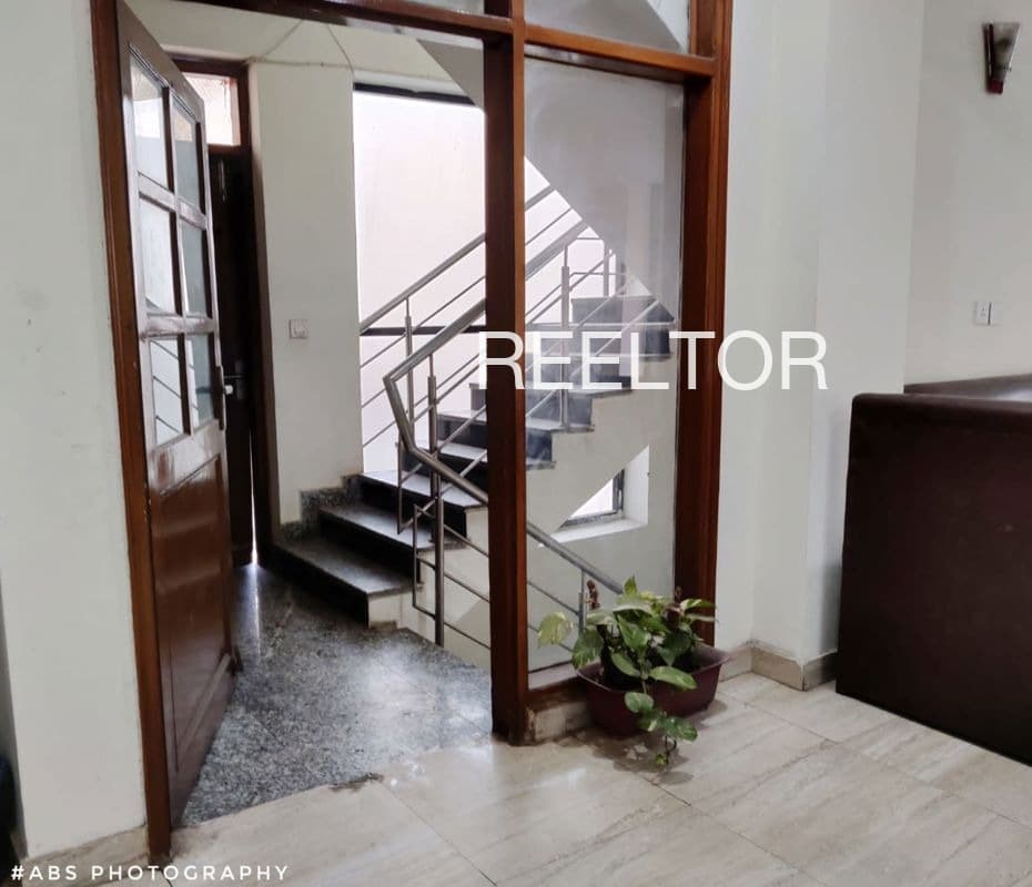 Pg For Sale In Hanmant Jawalaga Chakur