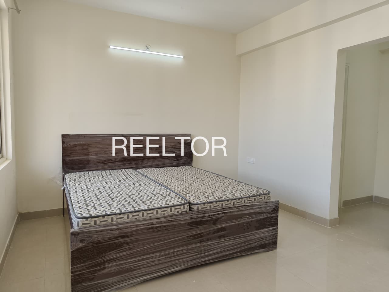 Pg For Sale In Iveli Kudavasal