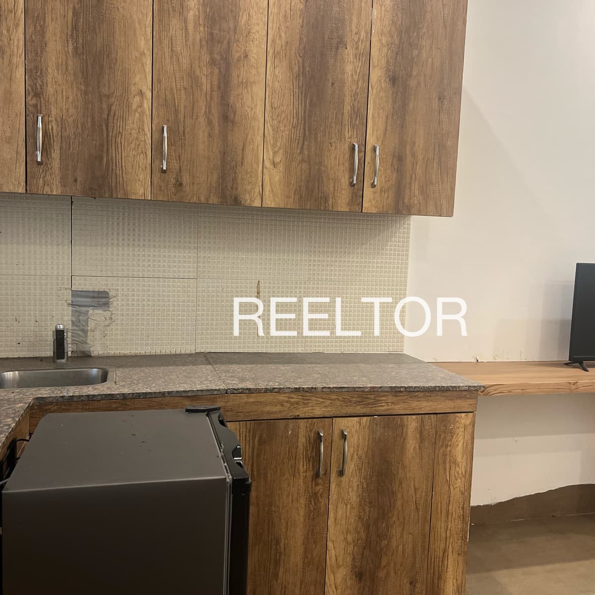 Pg For Sale In Bavrikhera Pratapgarh