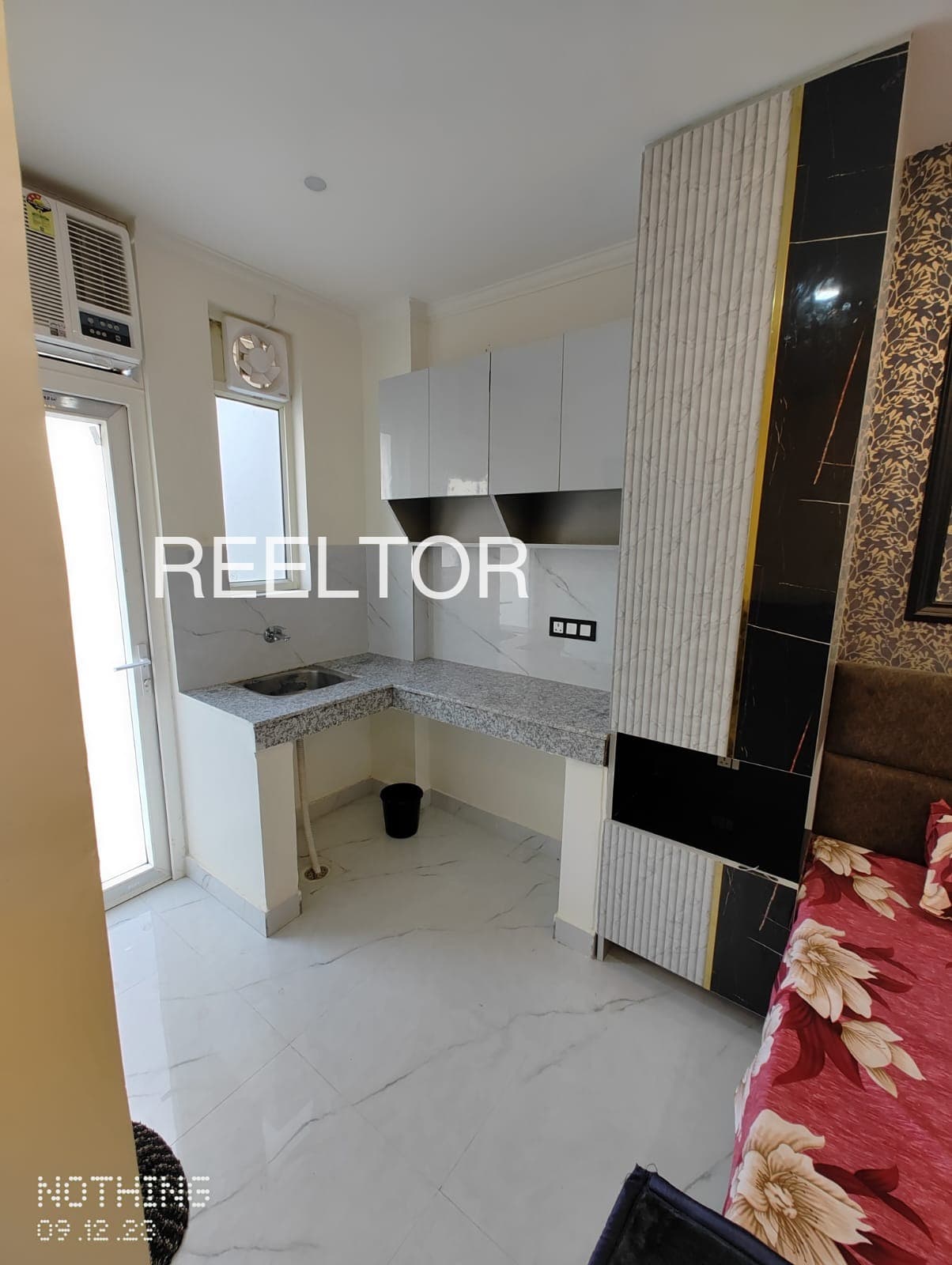 Pg For Sale In Syaroli Vazirpur