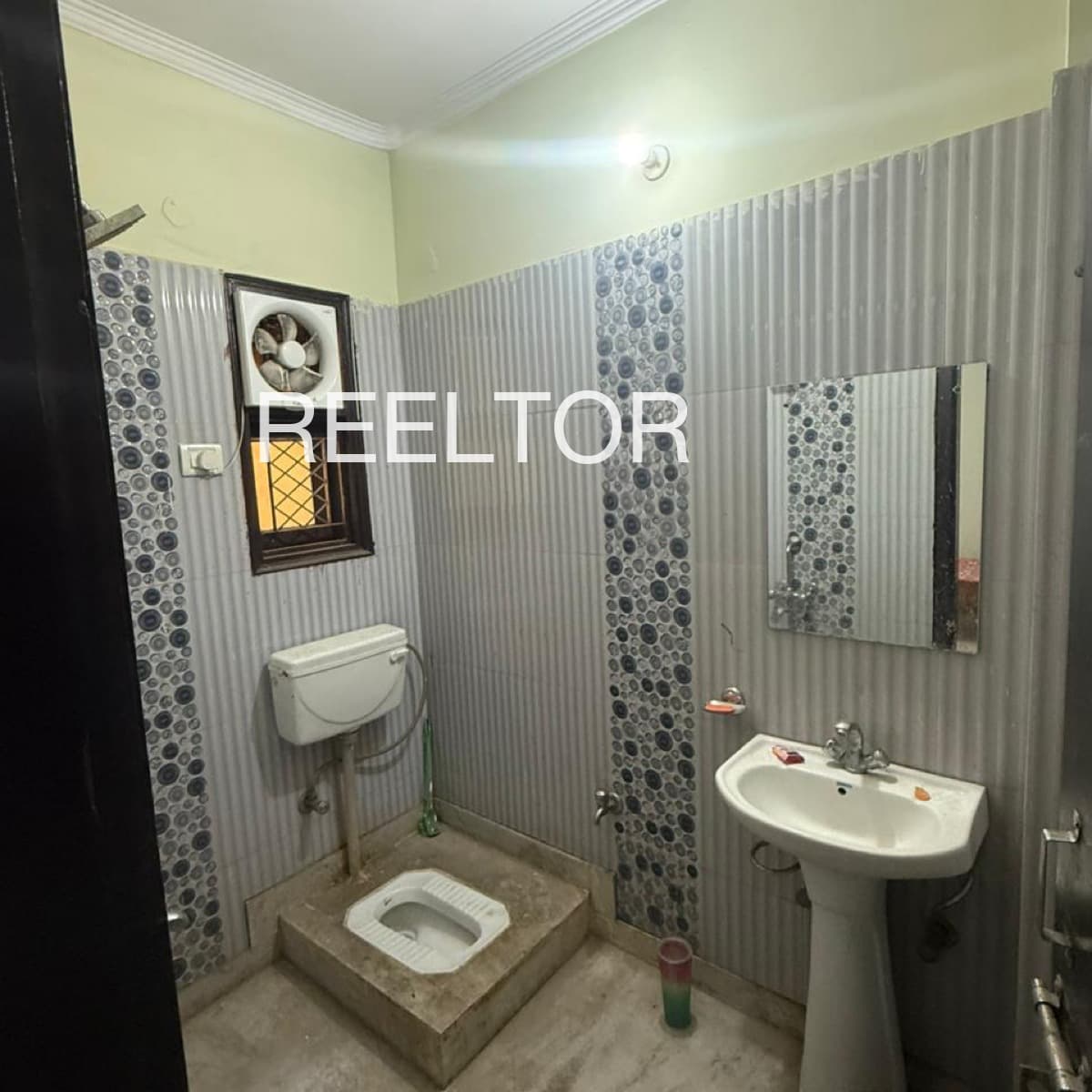 Pg For Sale In Poosariyur Sankari