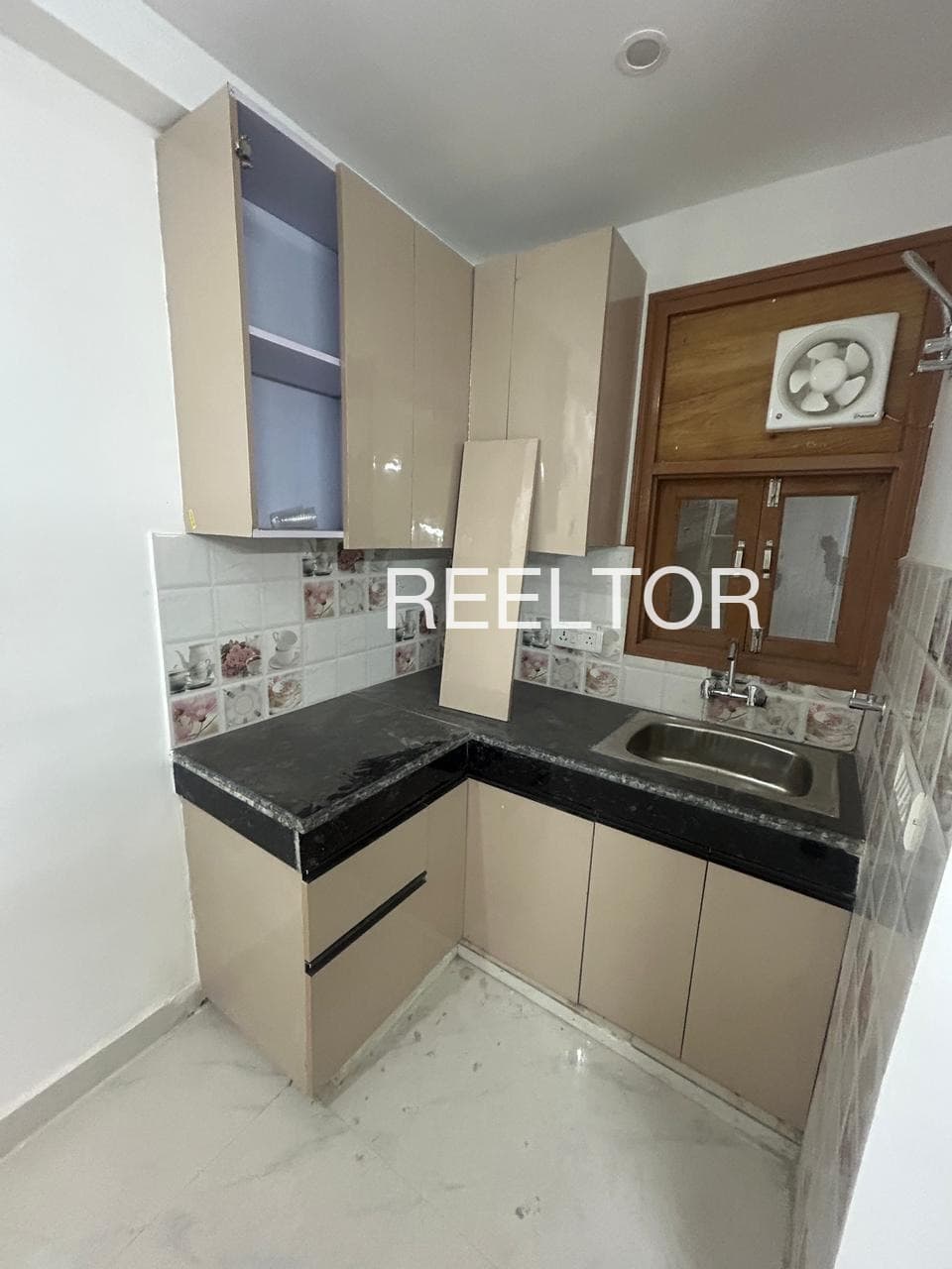 Pg For Sale In Hanmant Jawalaga Chakur