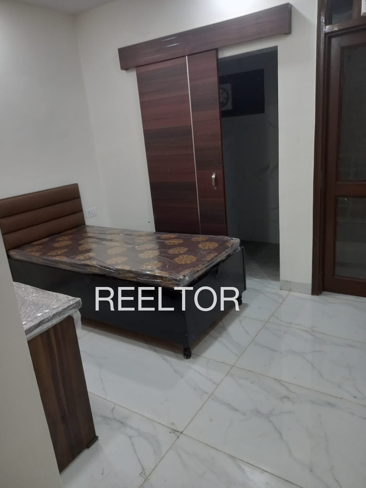 Pg For Sale In Janau Meethi Rajgarh