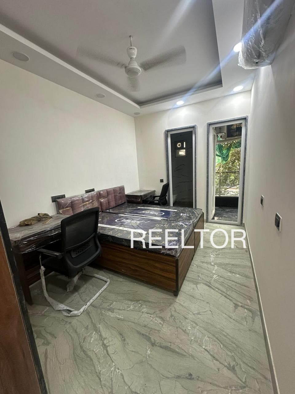 Pg For Sale In Ratniyakhedi Sironj