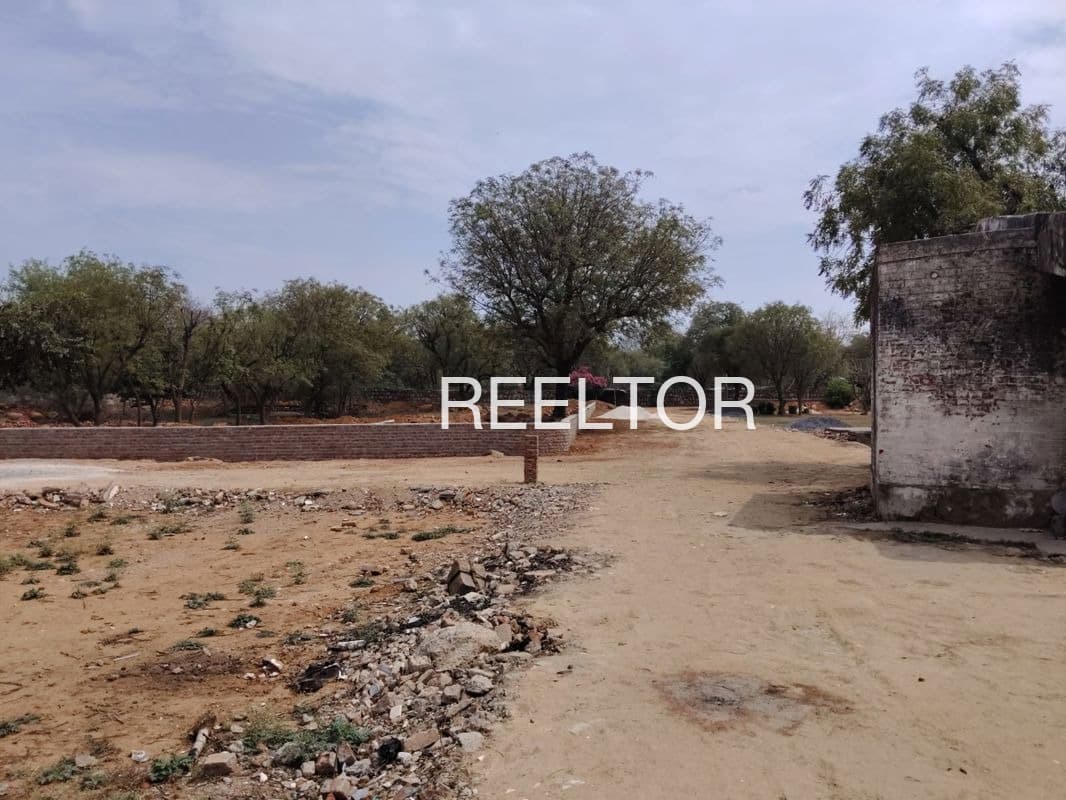 Plots For Rent In Takrawad Pratapgarh