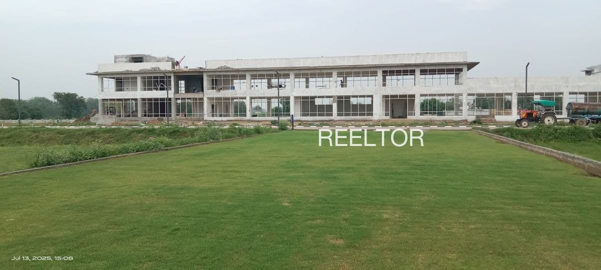 Plots For Rent In Chaumukha Pawai