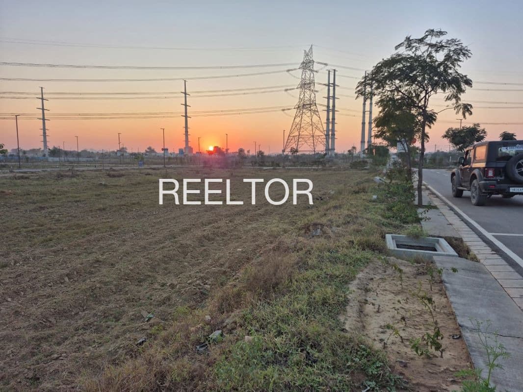 Plots For Rent In Rajkota Pauni