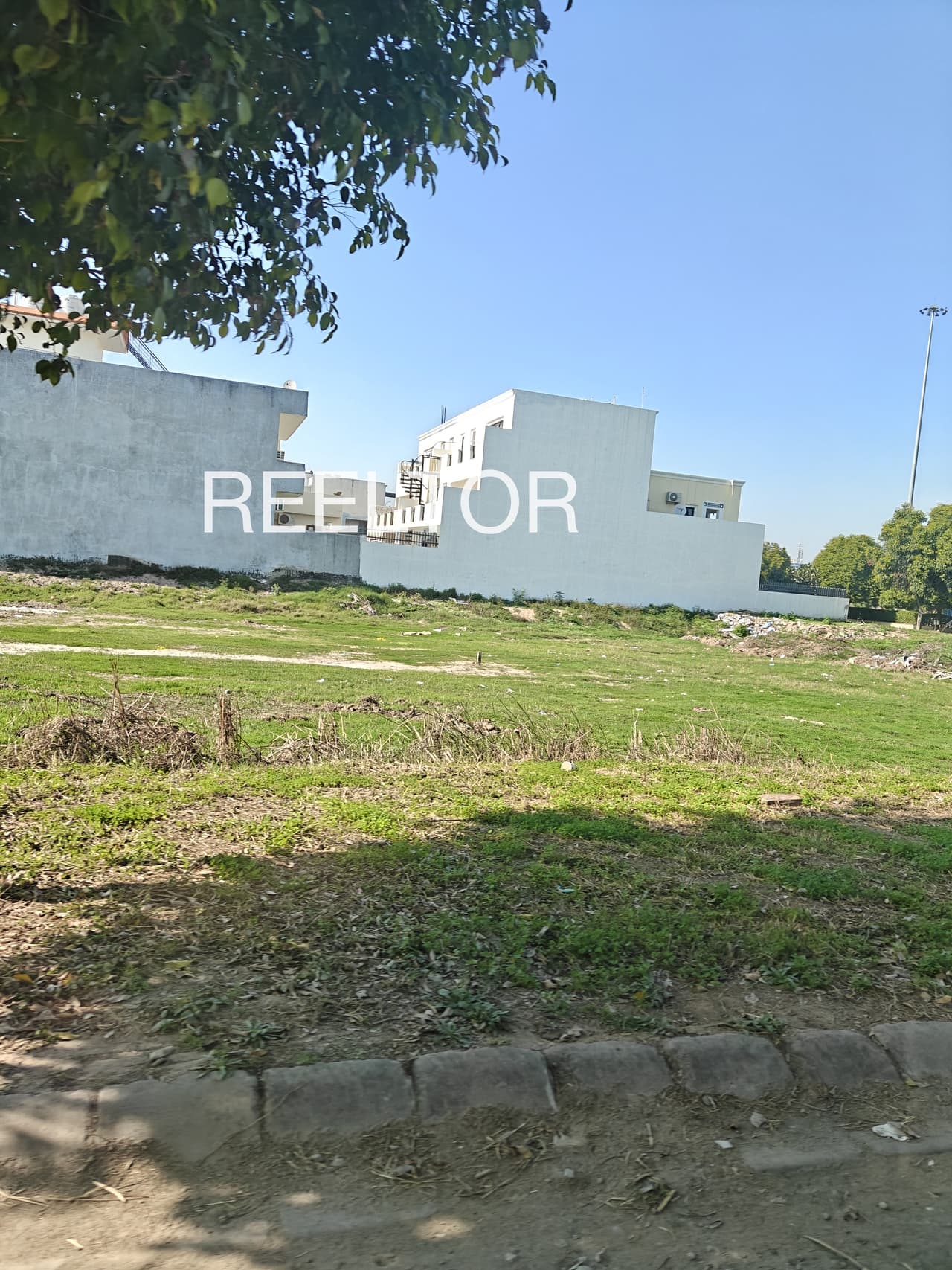 Plots For Rent In Naushahra Gonda