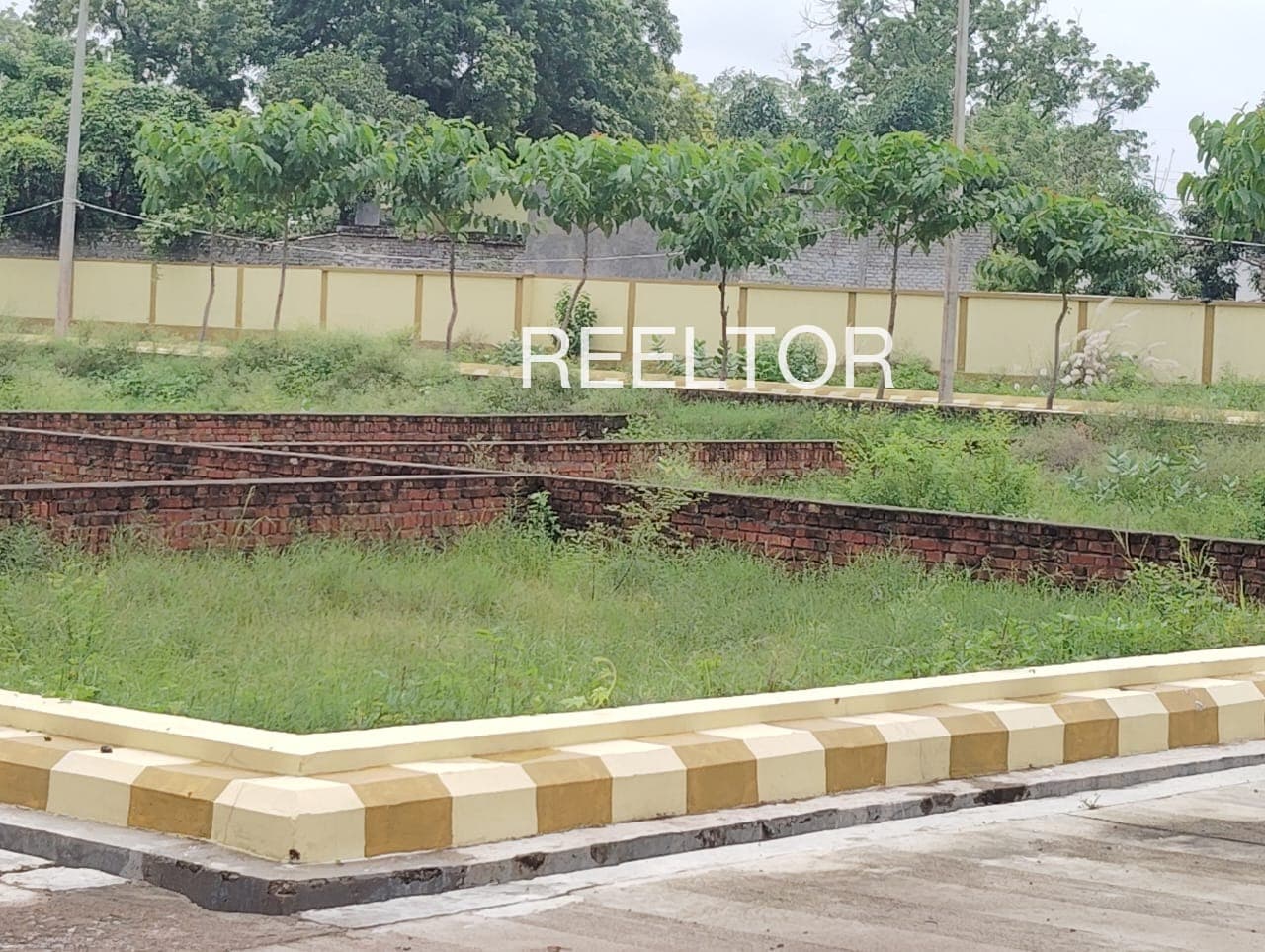 Plots For Rent In Parasvnath Prestige Gautam Buddha Nagar