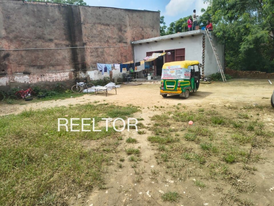 Plots For Rent In Mangaipura Aklera