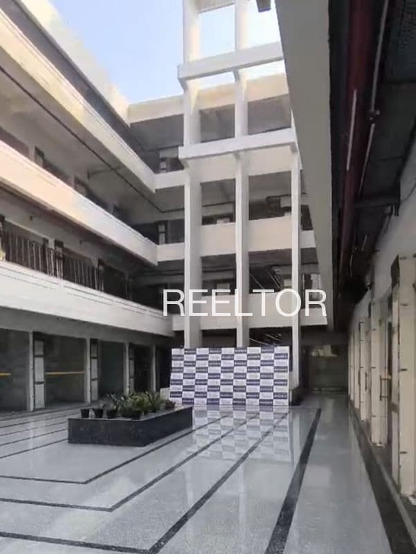 Showroom For Sale In Banavadi Magadiu