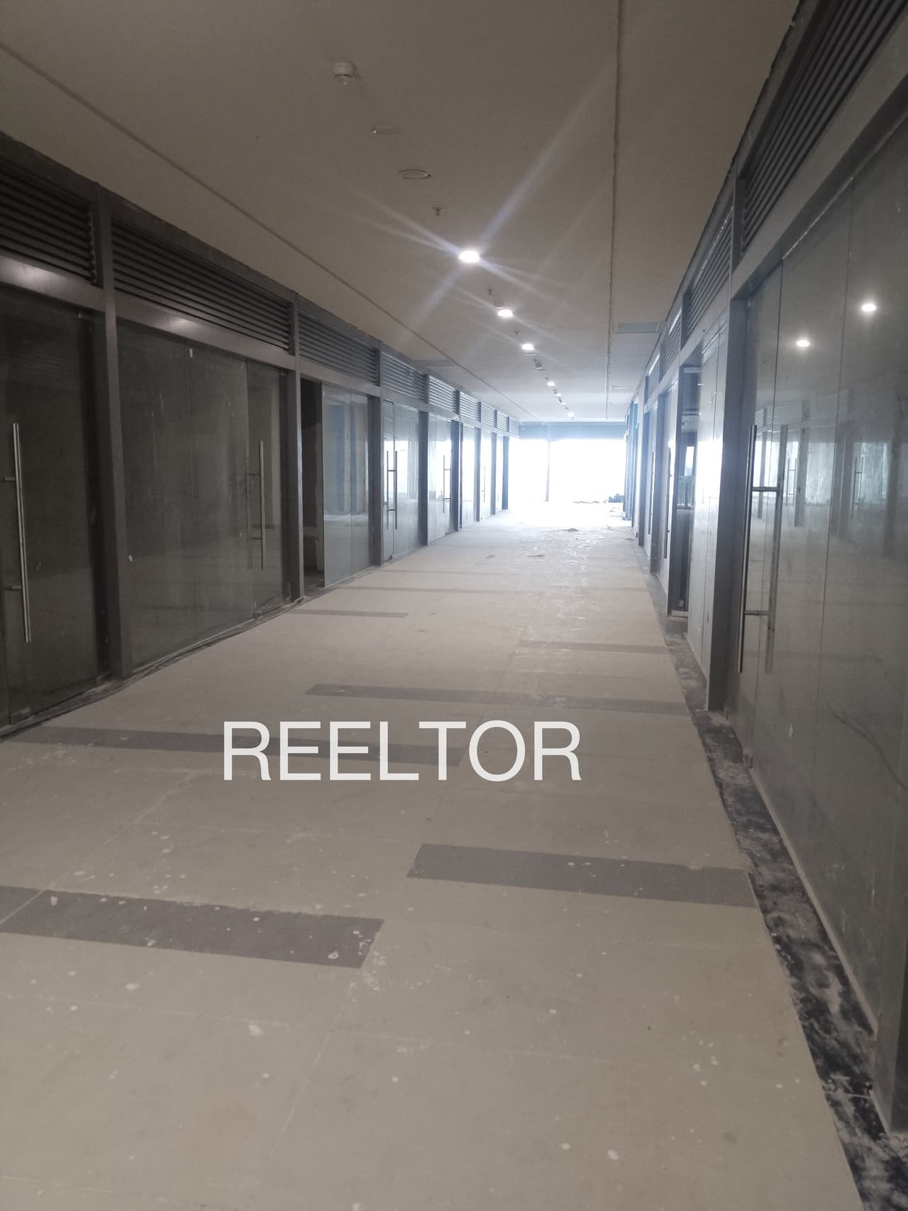 Showroom For Rent In Muski Shirasi