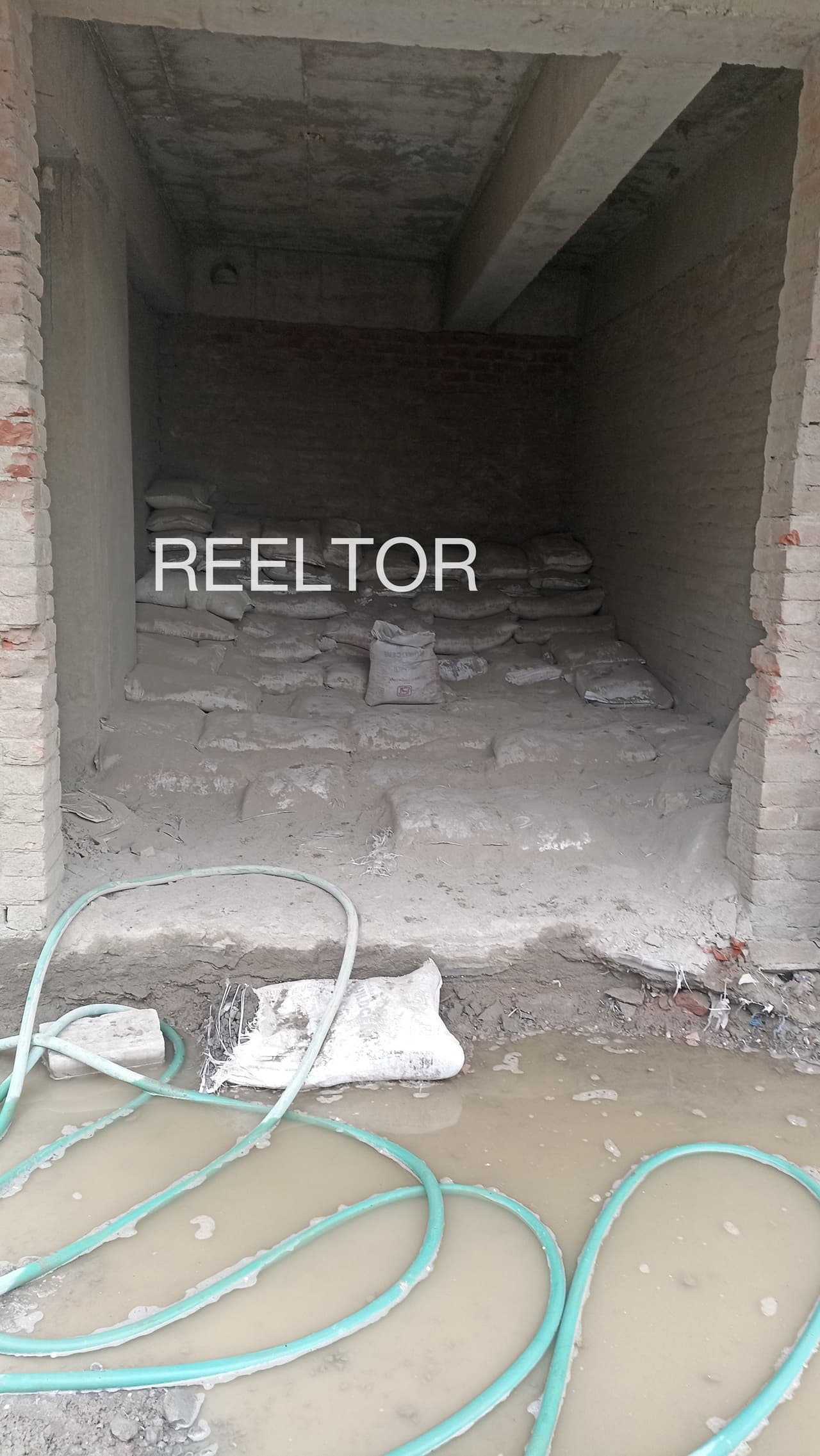 Showroom For Sale In Bagana Kalsi
