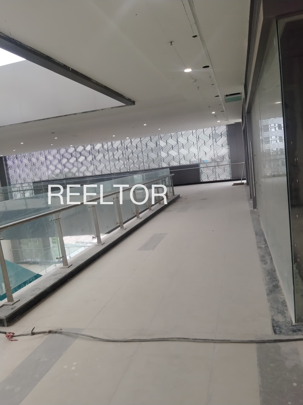Shop For Sale In Alariyod Colony Ottappalam