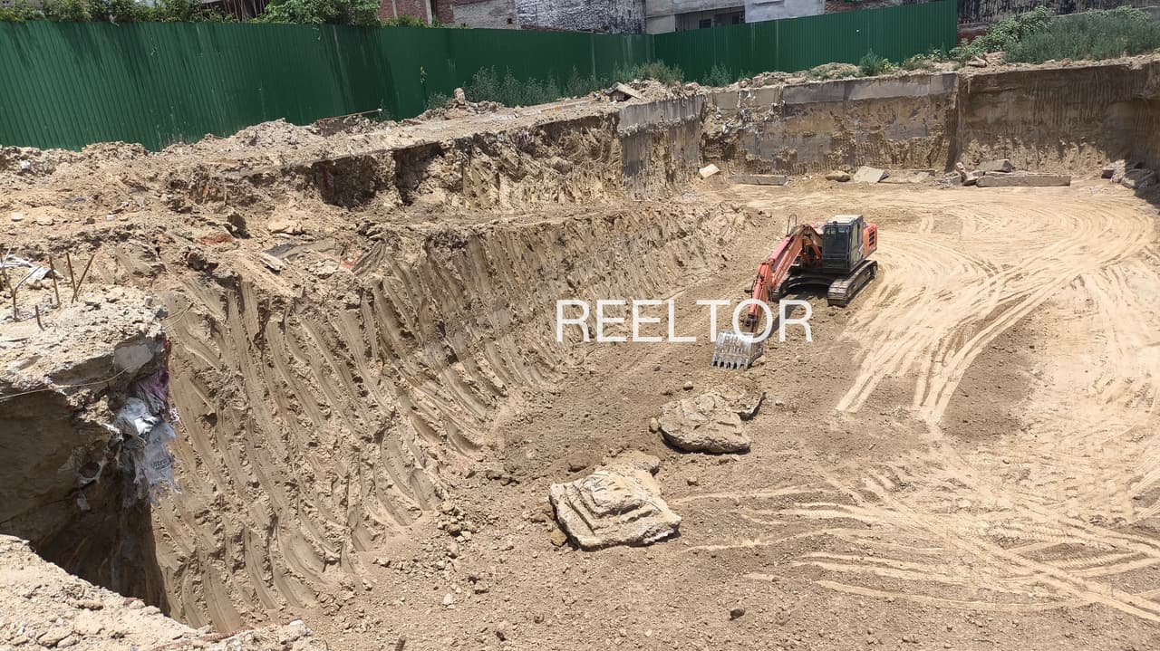 Showroom For Rent In Chikalda Shahpur