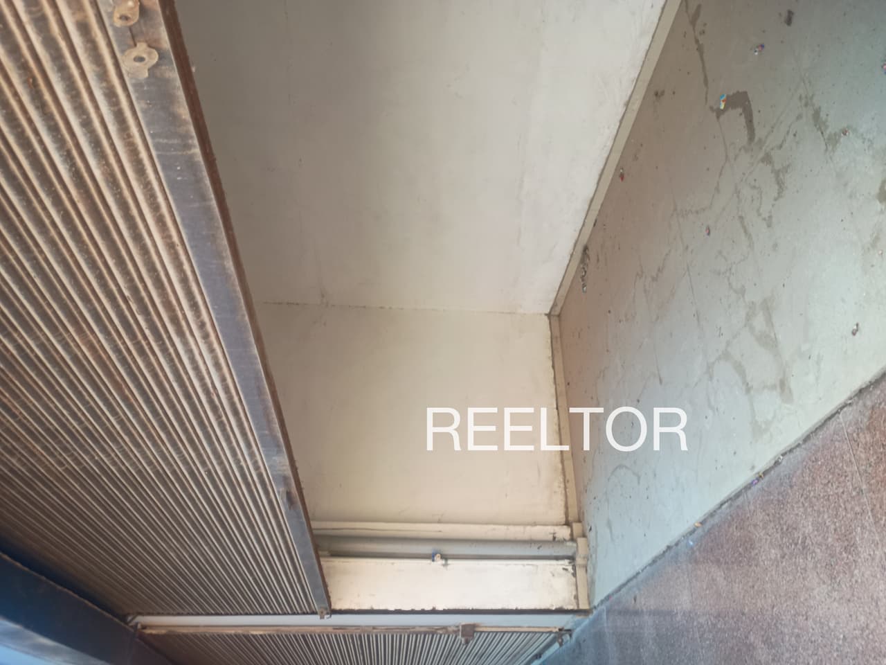 Shop For Rent In Ssi Jhuggi Saraswati Vihar