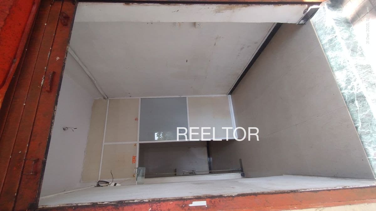Showroom For Rent In Karandi Jakhal