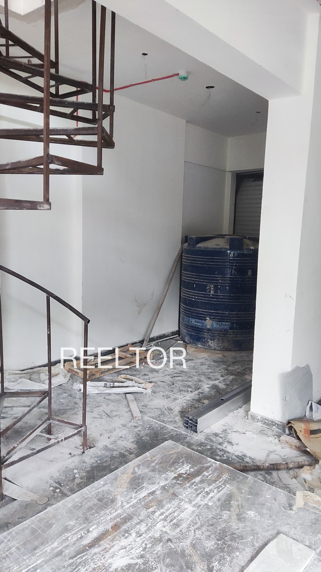 Shop For Rent In Kharashi Lakhani