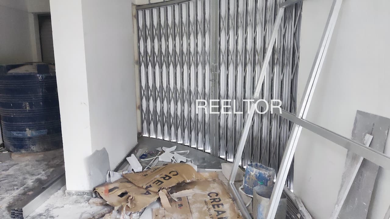 Showroom For Sale In Bori Majara Umred