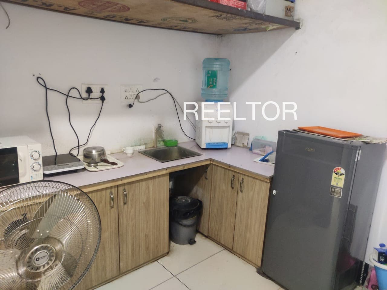 Showroom For Sale In Badakasapadu Seskhal