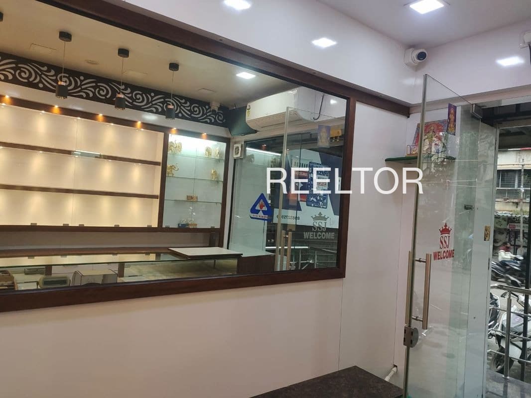 Showroom For Rent In Arumbil Colony Alathur