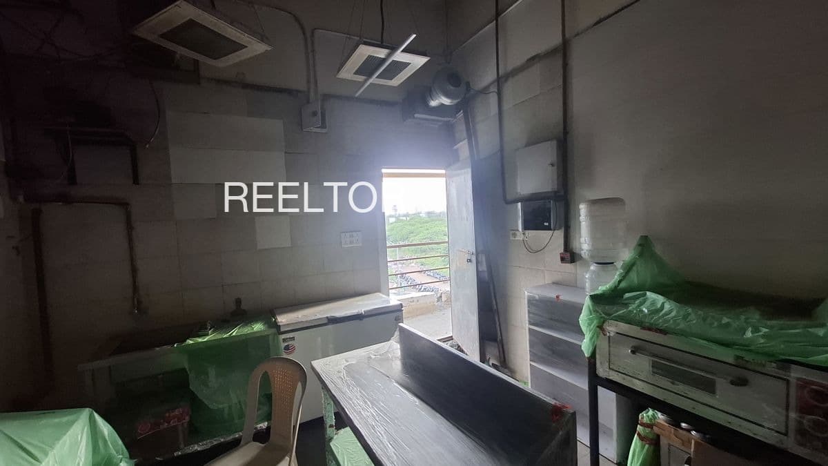 Showroom For Sale In Agurli Bagli
