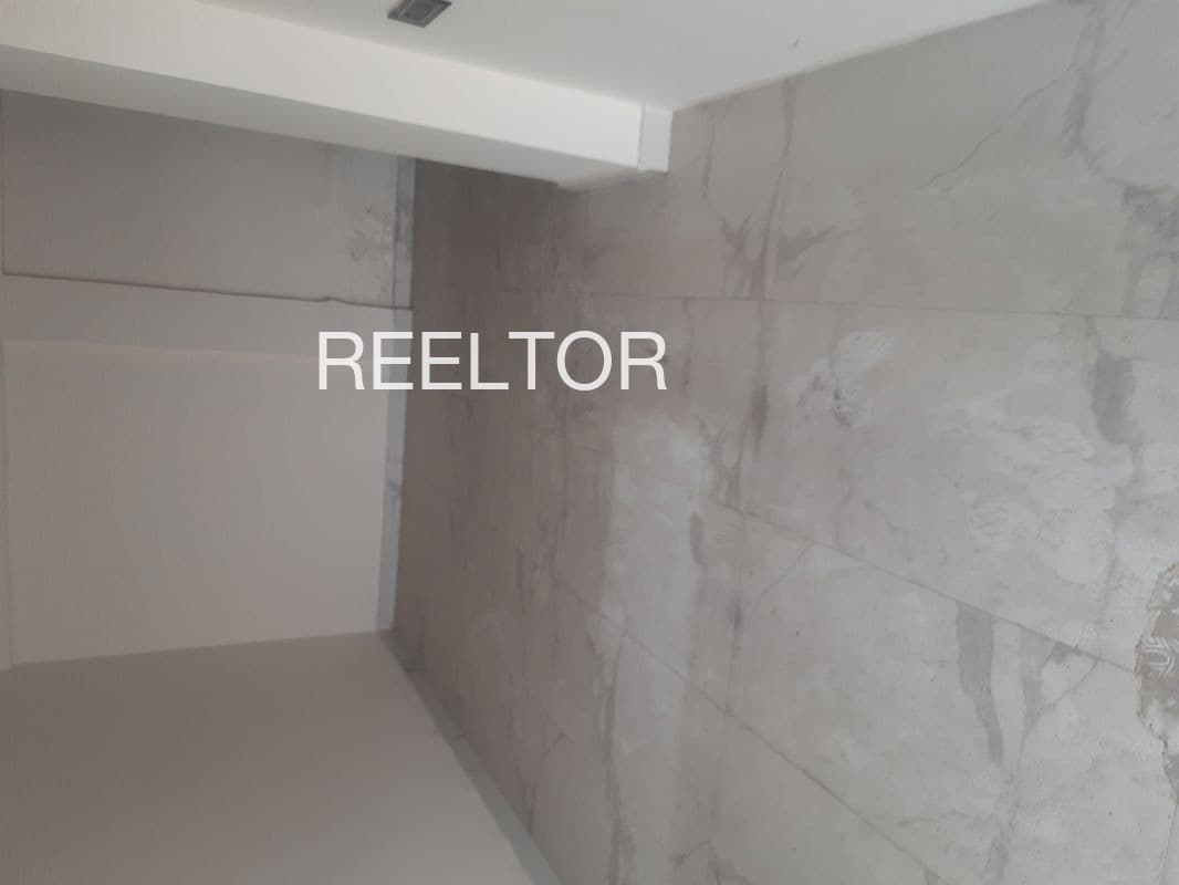 Showroom For Rent In Ichhagavhan Taloda