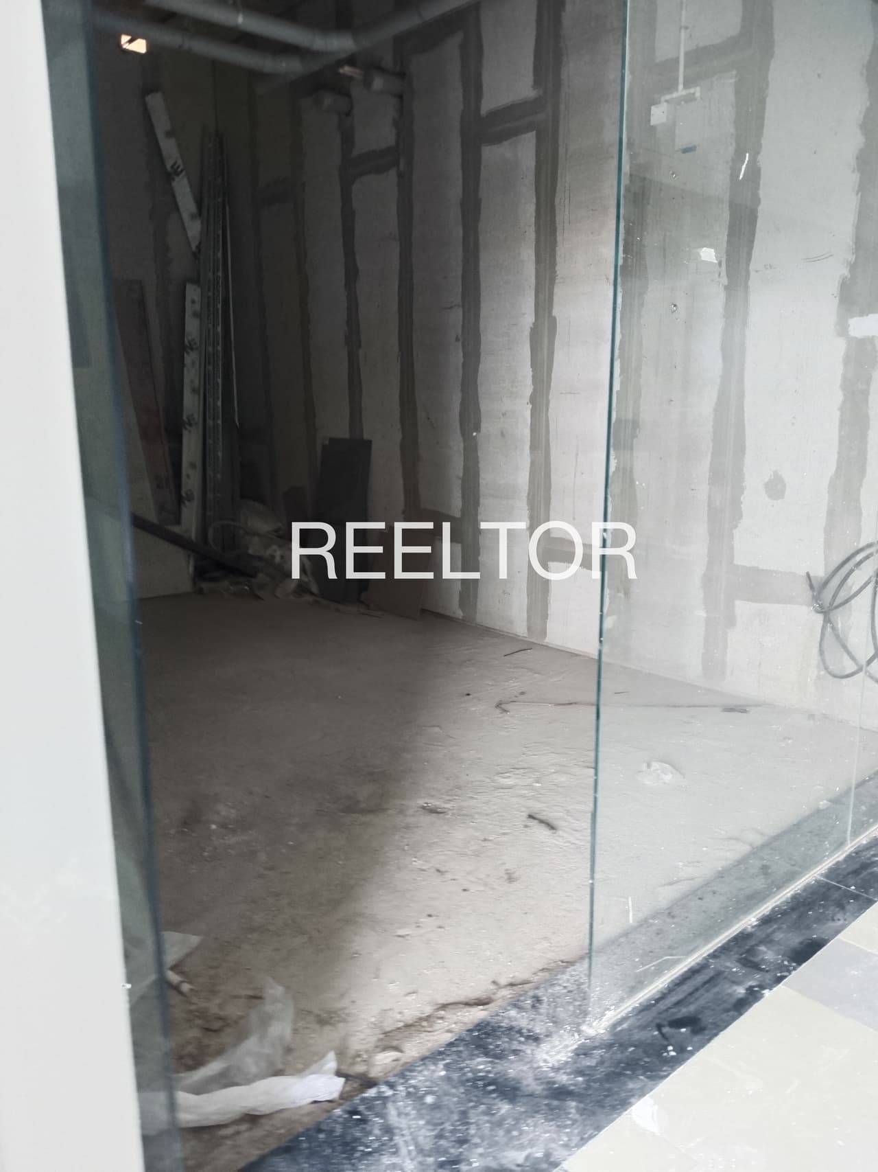 Showroom For Sale In Barnu Bichla Tehri