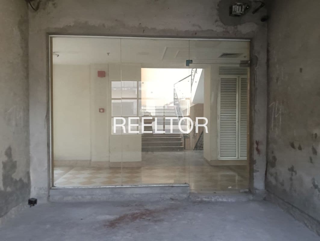 Showroom For Sale In Jamuani Tisri
