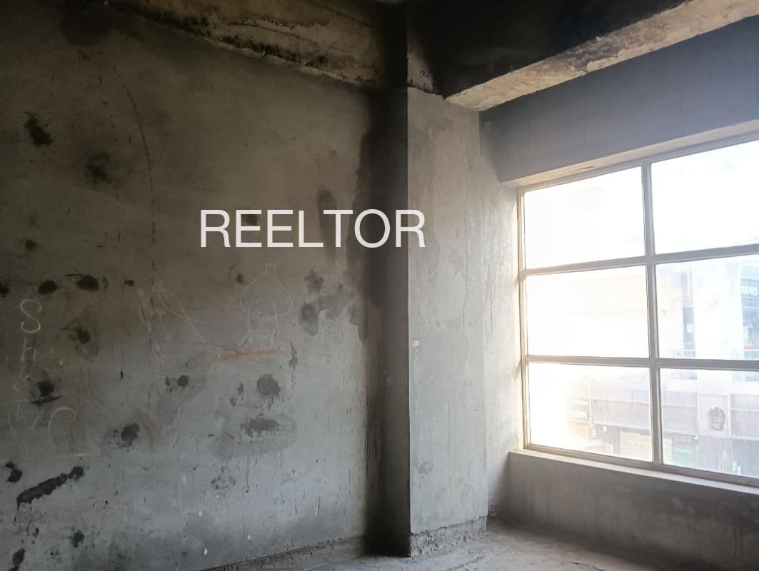 Showroom For Sale In Thuva Navapur