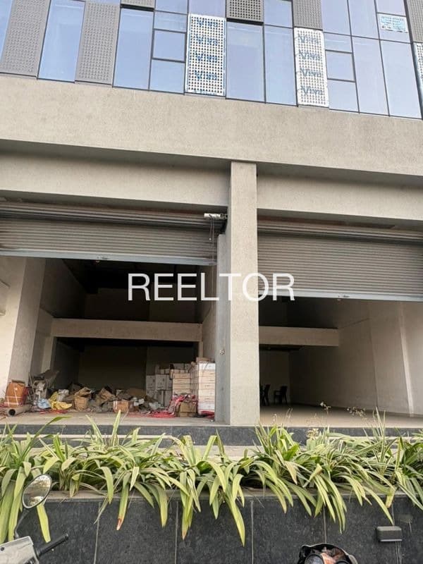 Showroom For Rent In Dopur Bassi
