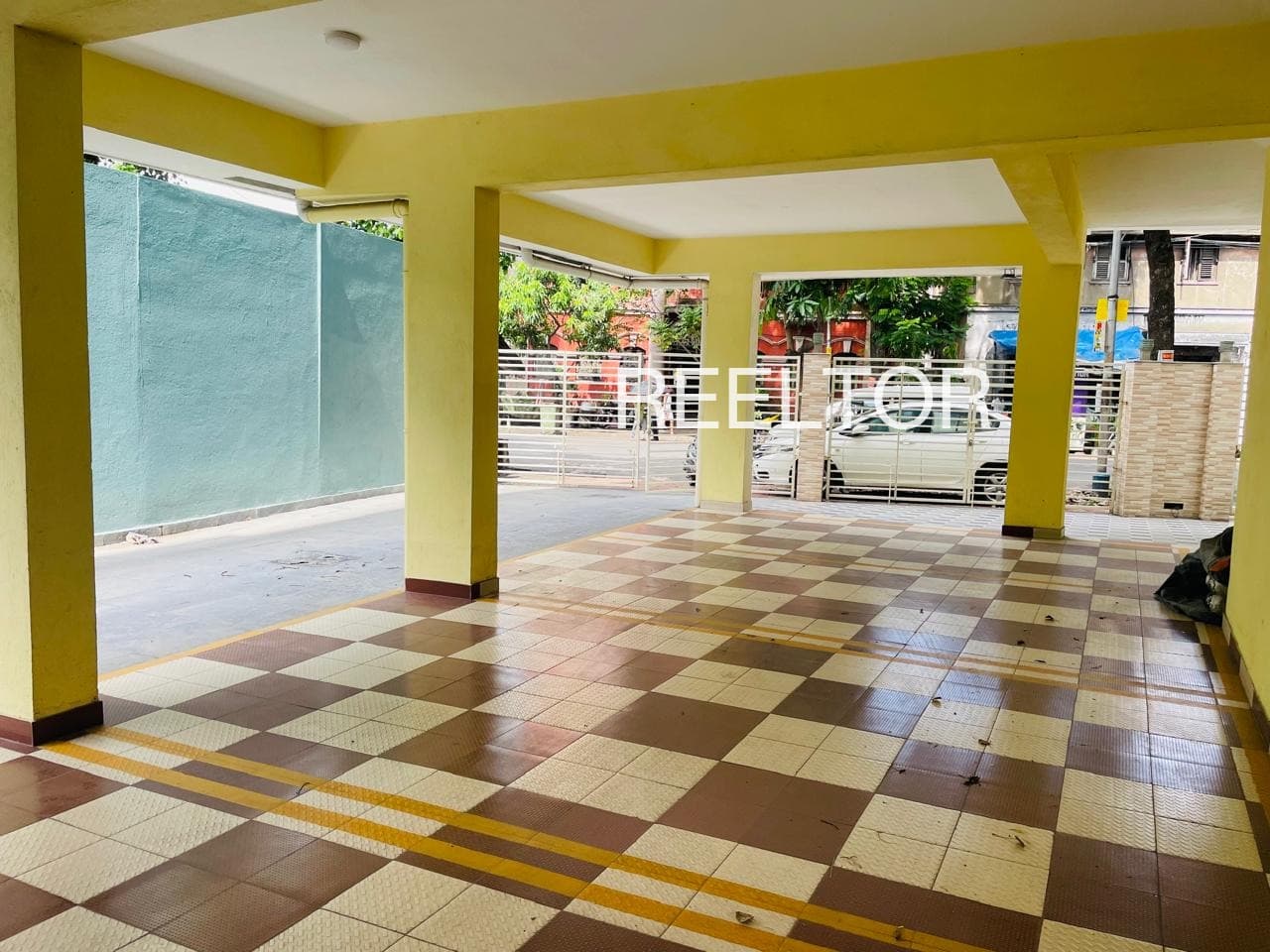 Showroom For Sale In Banavadi Magadiu