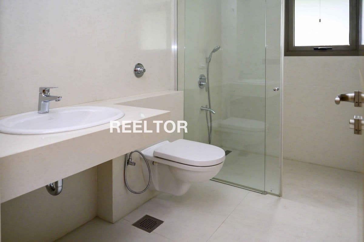 Image of East-Facing 8 BHK Villa for Rent in Gandhinagar Sector 17B