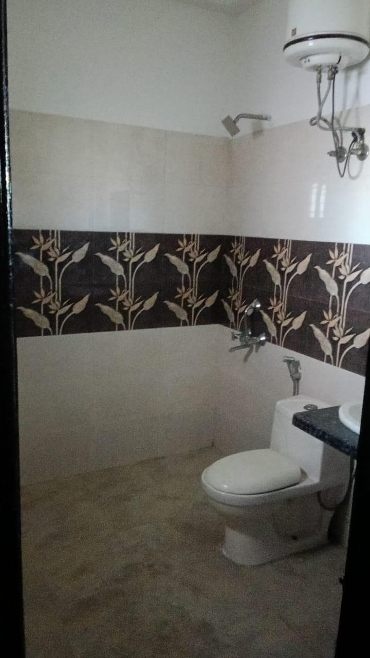 Image of 6 BHK Villa on 1st Floor in Sector 50