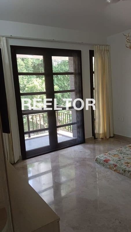 Image of Move-In-Ready 5 BHK Villa in Ashok Vihar Phase 4 Block MA