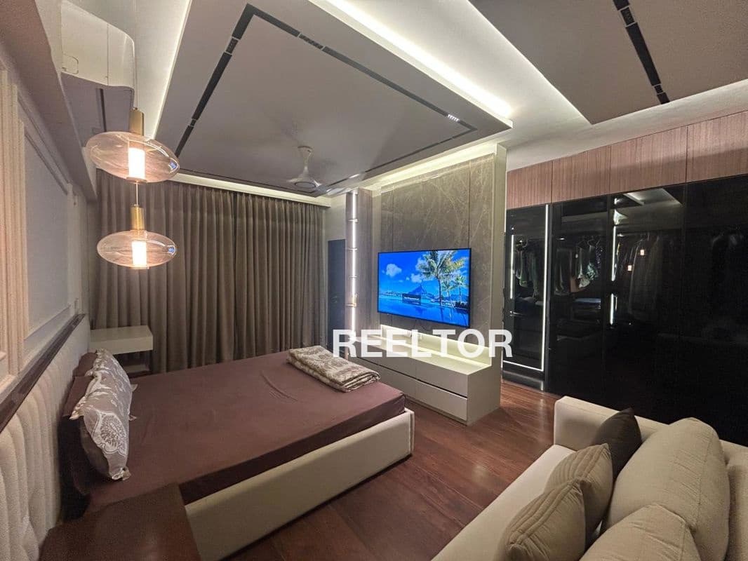 Image of Prime Location 8 BHK Villa in Rohini Sector 26,  Delhi