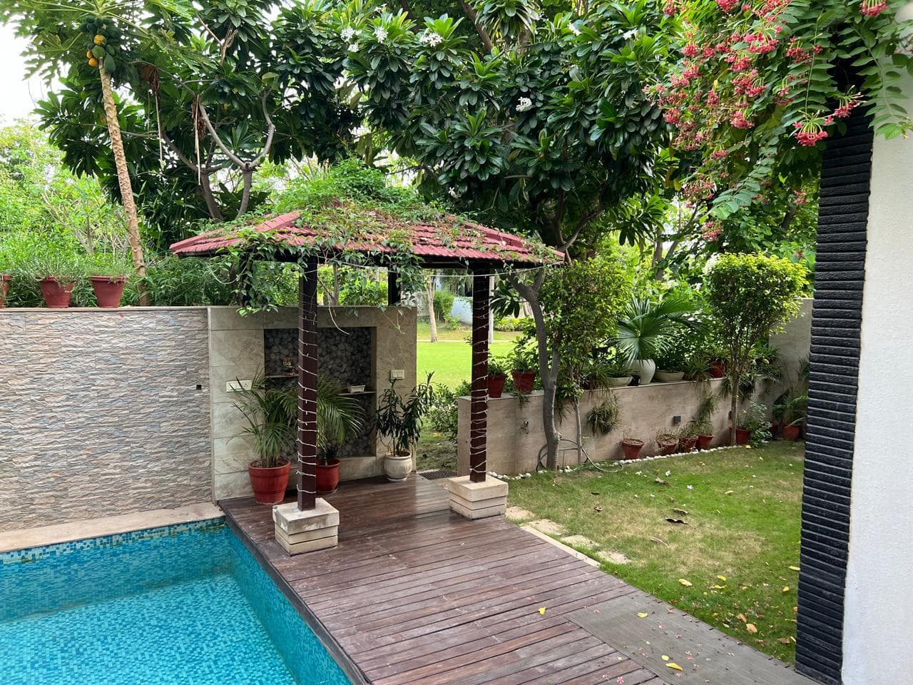 Image of 2600 Sqft 7 BHK Villa Available in Nirnay Nagar Sector 6 Pocket 1