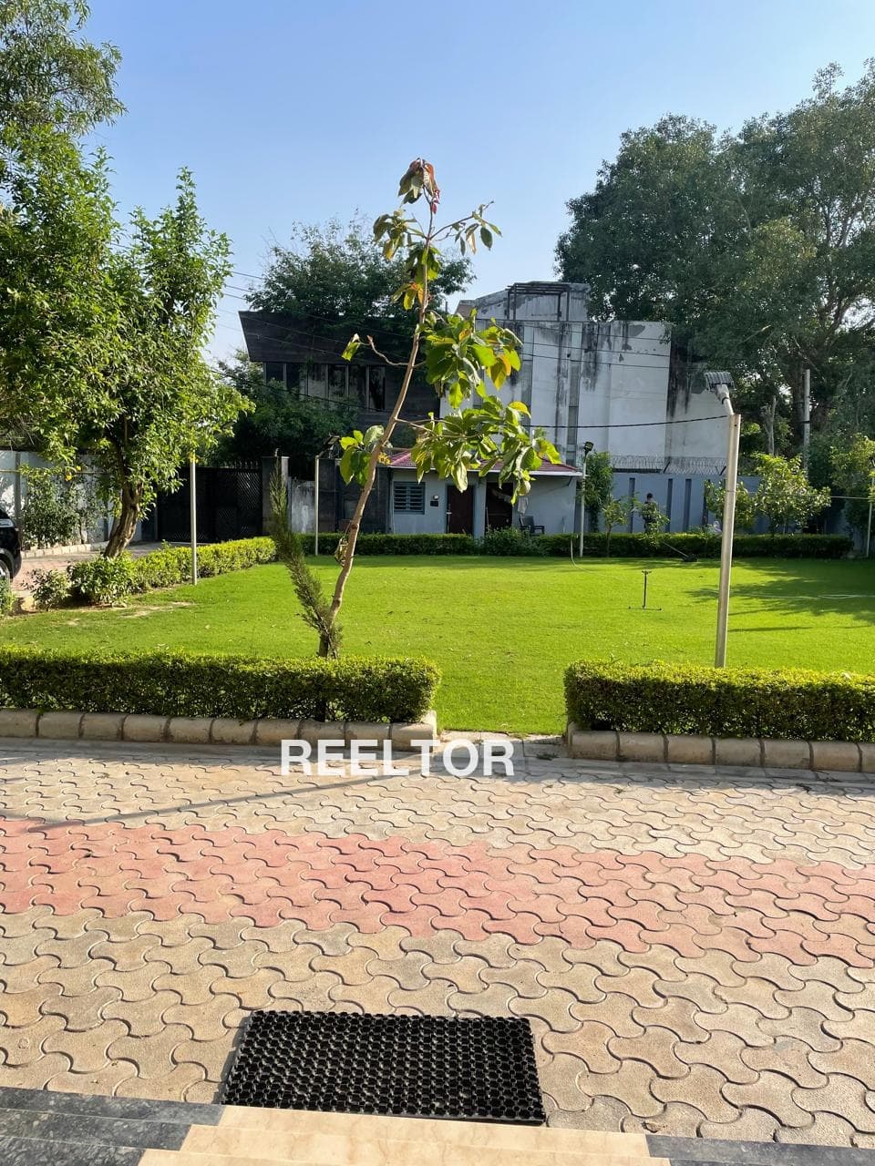 Image of Cost-Effective 7 BHK Villa in Vikaspuri Block H