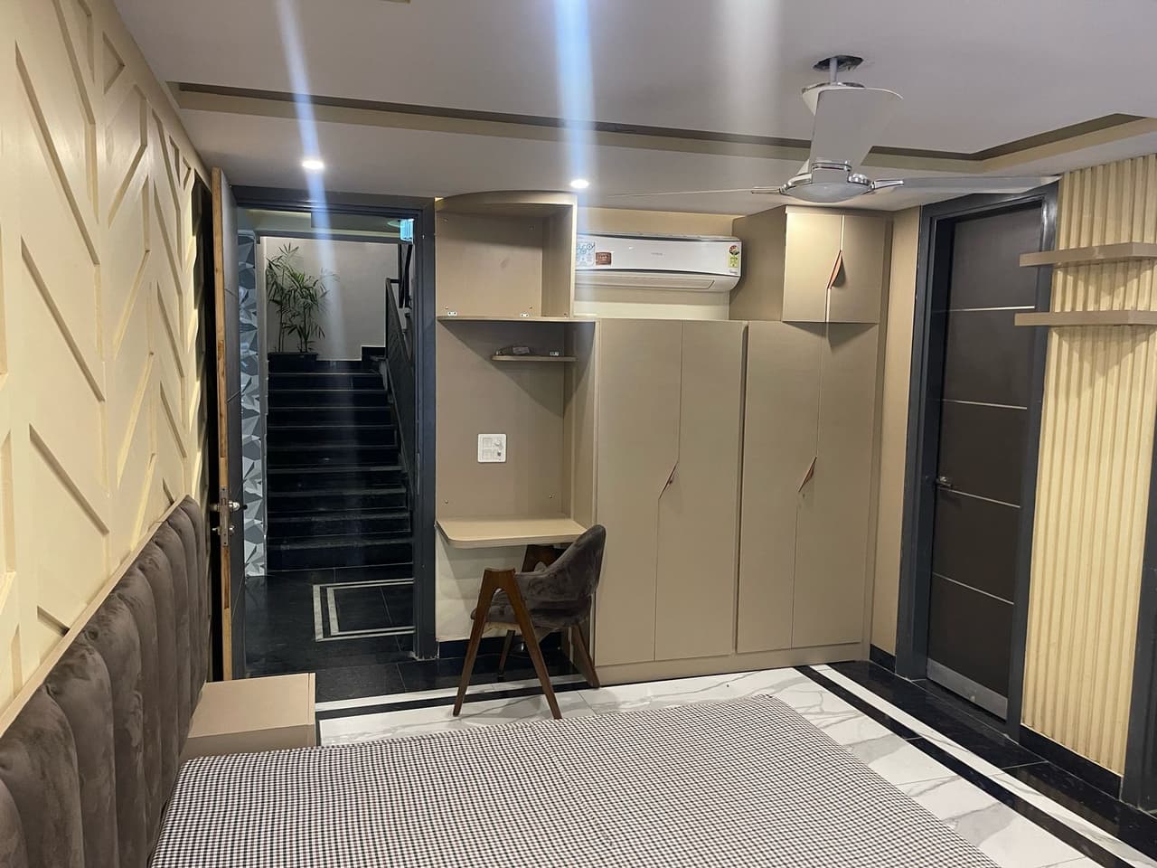 Image of Well-Connected 6 BHK Villa in Ambabari